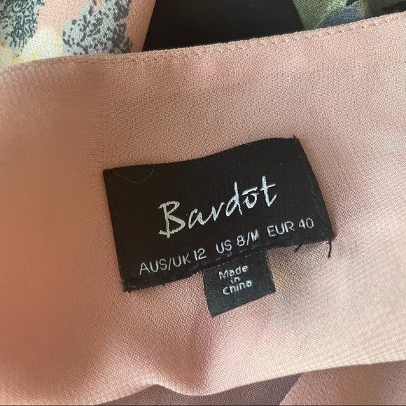 Bardot V-Neck Short-Sleeve Floral Midi Wrap Dress - Picture 2 of 3